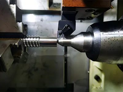 Gia công đầu trục vít bi